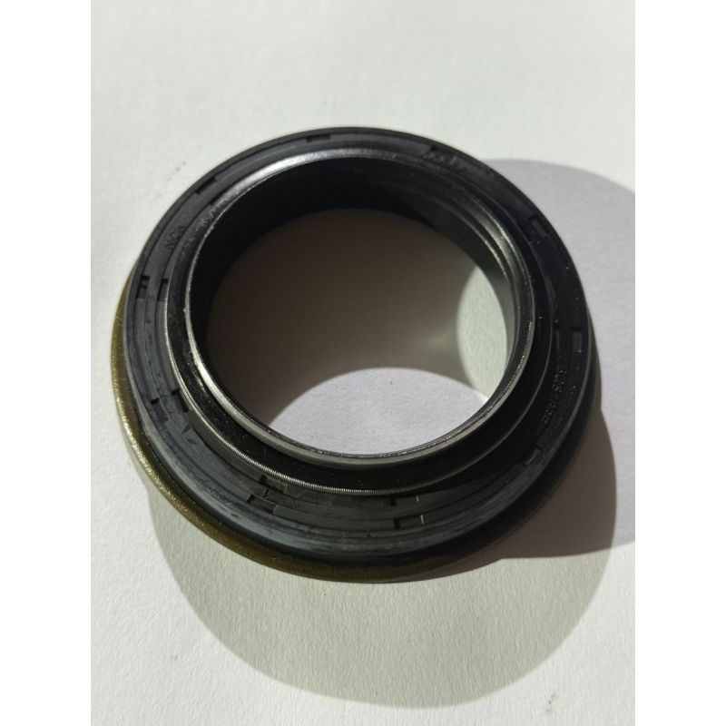 Сальник NOK BQ3160E - 55x82x17 Сальник NOK BQ3160E - 55x82x17