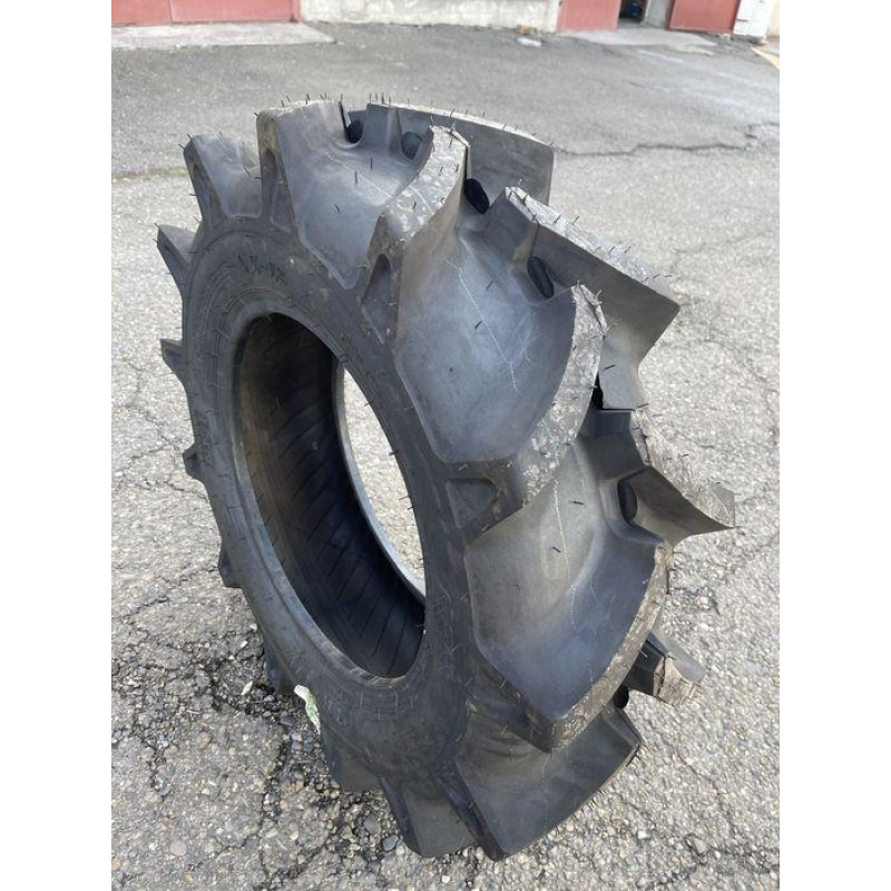Шини до трактора BKT 9.5-18 TR171 8PR Шини до трактора BKT 9.5-18 TR171 8PR