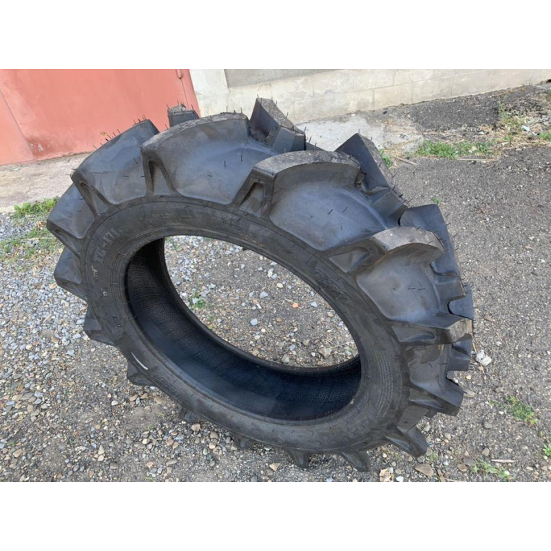 BKT 9.5-24 TR171 6PR BKT 9.5-24 TR171 6PR
