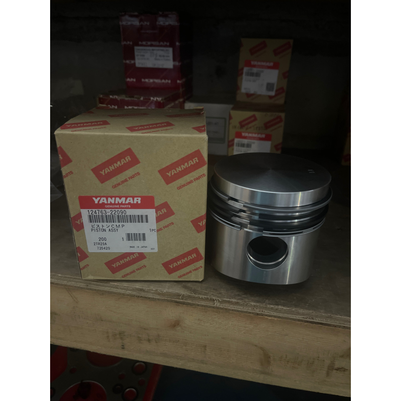 Поршень на Yanmar YM2000 - 2TR20 оригінал Поршень на Yanmar YM2000 - 2TR20 оригінал