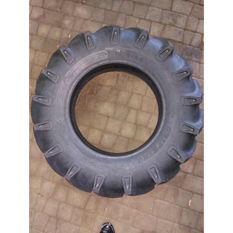 Шина на трактор 12.4-24 GripKing SpeedWays 8PR Шина на трактор 12.4-24 GripKing SpeedWays 8PR
