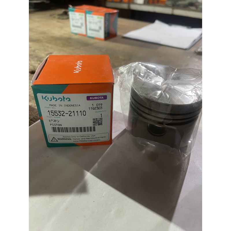 Поршень Kubota D950 оригінал - 15532-21110 Поршень Kubota D950 оригінал - 15532-21110